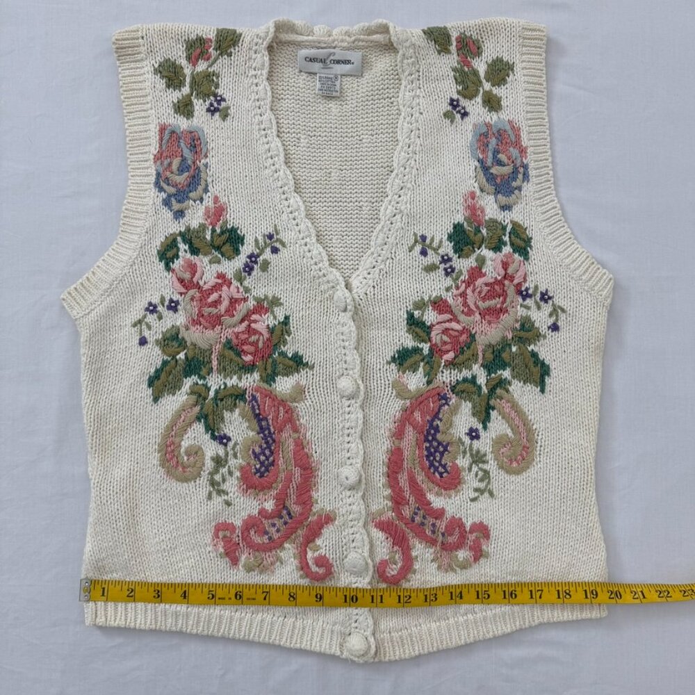 Vintage Casual Corner Women’s Floral Embroidered Knit Sweater Vest Size M - Picture 9 of 10